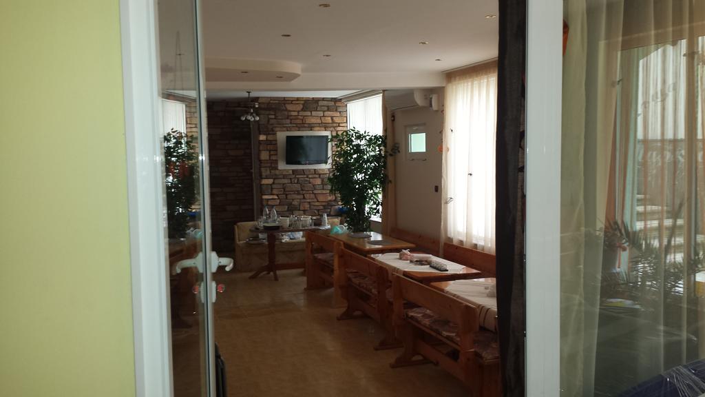 רבדה Guest House Markovi מראה חיצוני תמונה